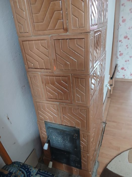Vând sobă de teracotă