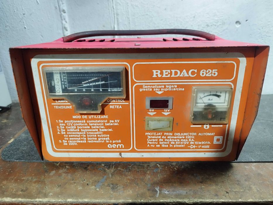 Redresor / incarcator auto 12 Volti Robot pornire cateva modele