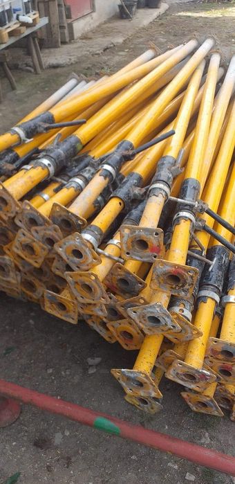 schela metalica și popi metalici de inchiriat