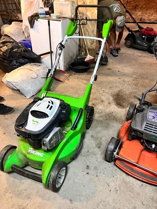 Mașină profesională de tuns iarba Viking MB 655 VS