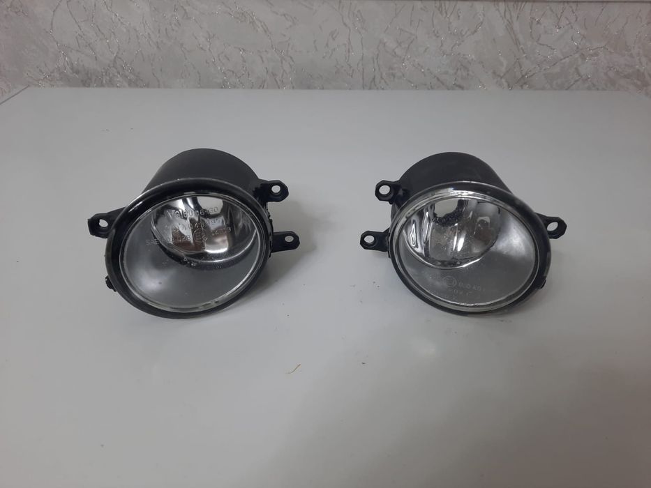 Противотуманные фары Тайота камри