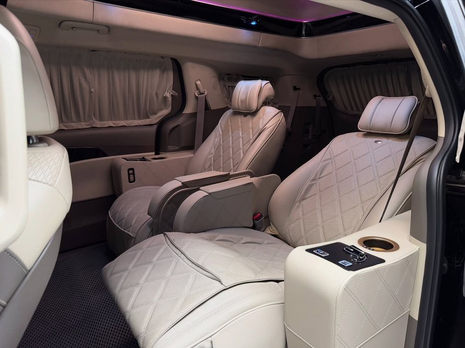 Продается KIA Carnival Hi Limousine