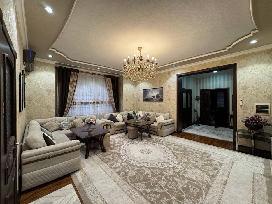 Дом Дархан Салар 450 м2