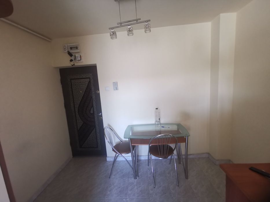Inchiriez Ap 2 camere zona Podgoria