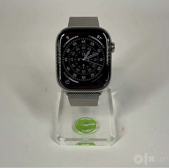 Apple watch 10/46 natural titanium milanese loop