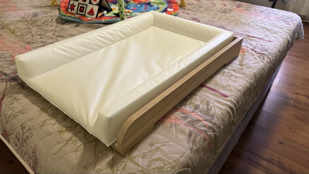 Повивалник за скрин KikkaBoo - Standard, дърво