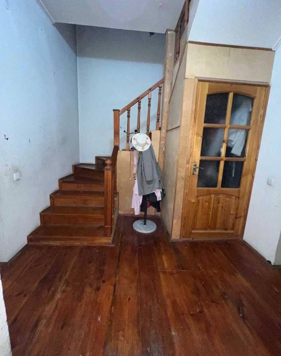 Аренда дома 2-х этажного дома . Дархан . Метро Хамид Алимджан .