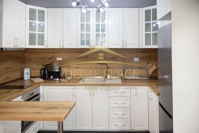 Дава се под наем Двустаен апартамент в Варна, Чайка - 73 кв.м за 816 € - Снимка #2