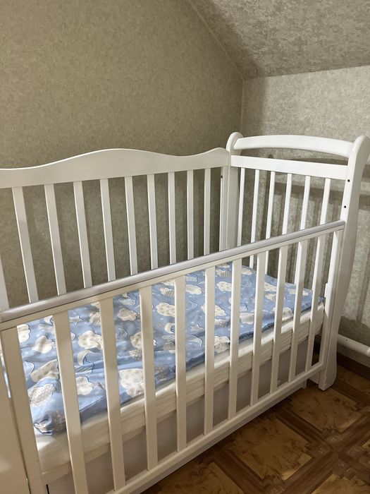 Срочно продается манеж!