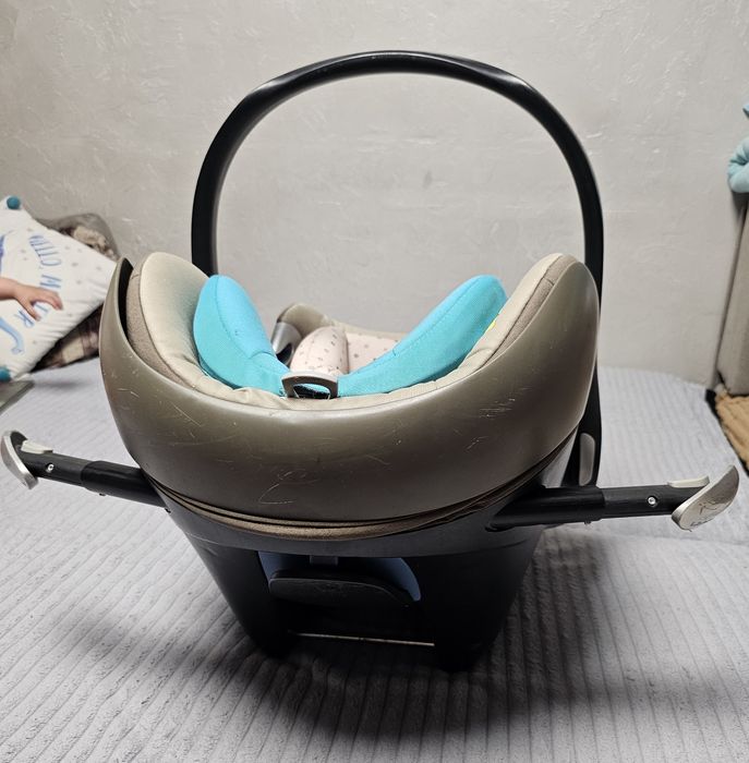 Детская автолюлька Cybex Aton Q Platinum