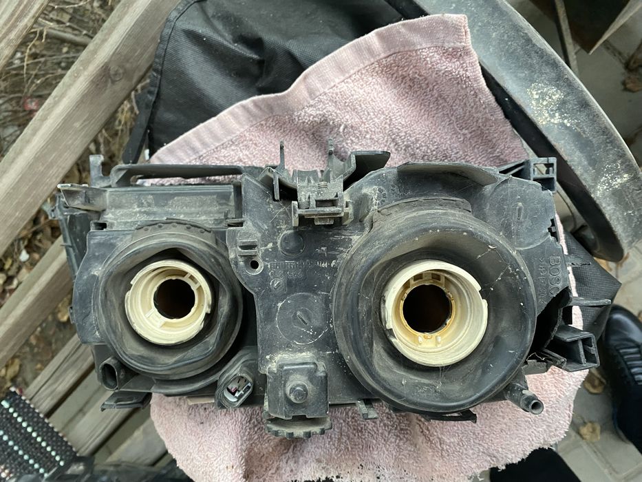 Продам Фары на BMW е46