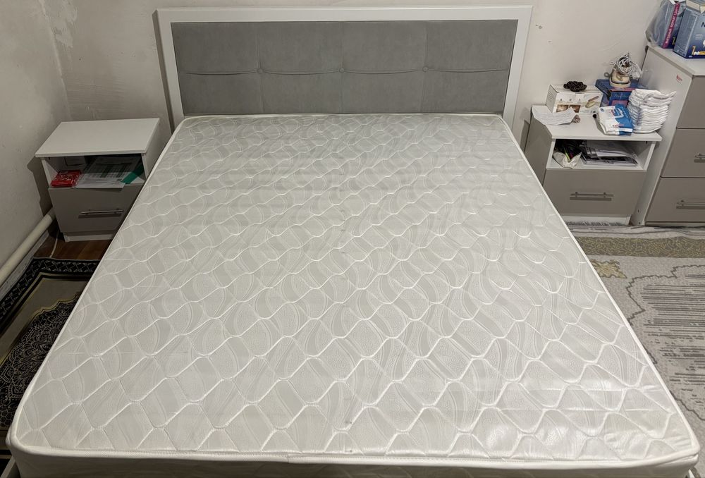 Спальный гарнитур т