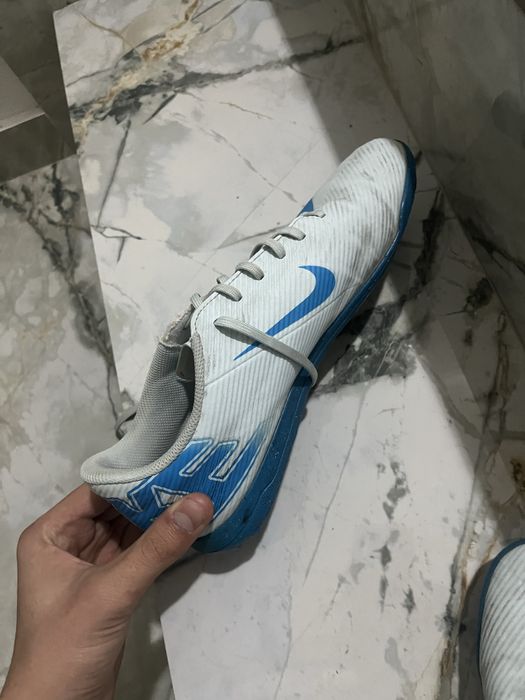Adidasi de fotbal sinteticuri