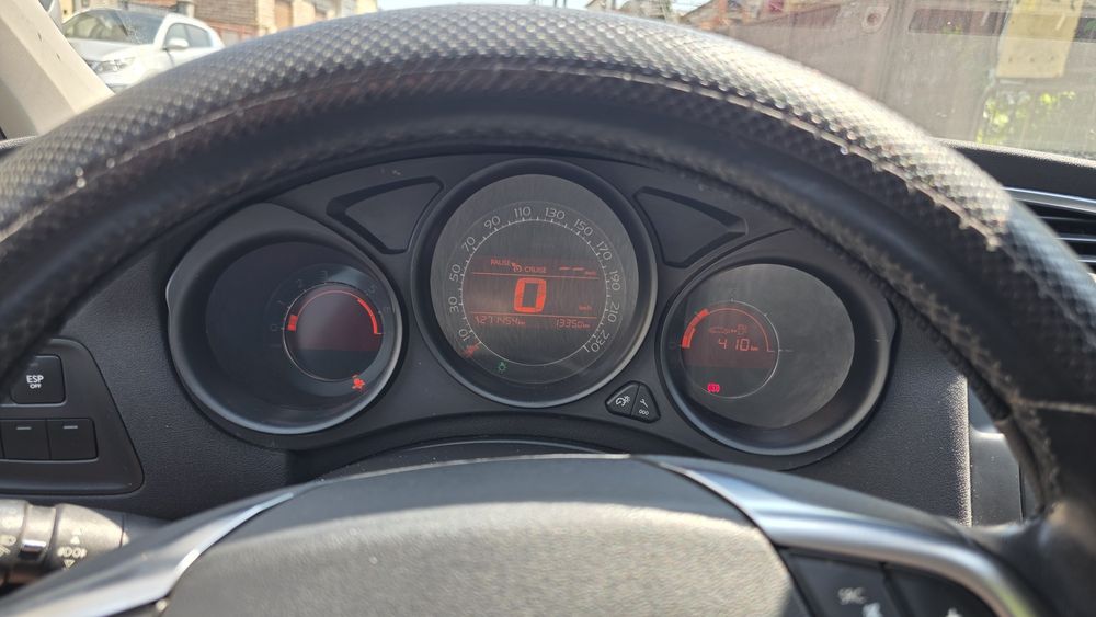 Citroen C4 Hatchback 1.6HDI 2012