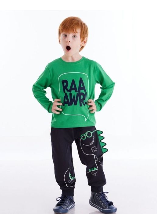 В наличии трикотажные костюмы для мальчиков