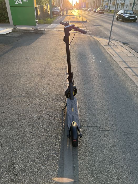 Vand URGENT Trotineta electrita Ninebot g30