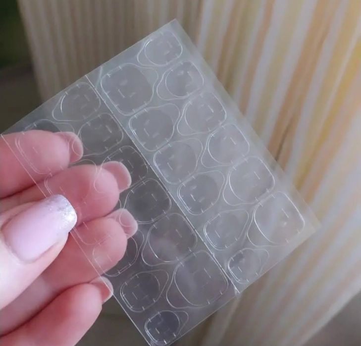 Комплект от 36 бр. нокти френски маникюр с лепящи стикери + лепило