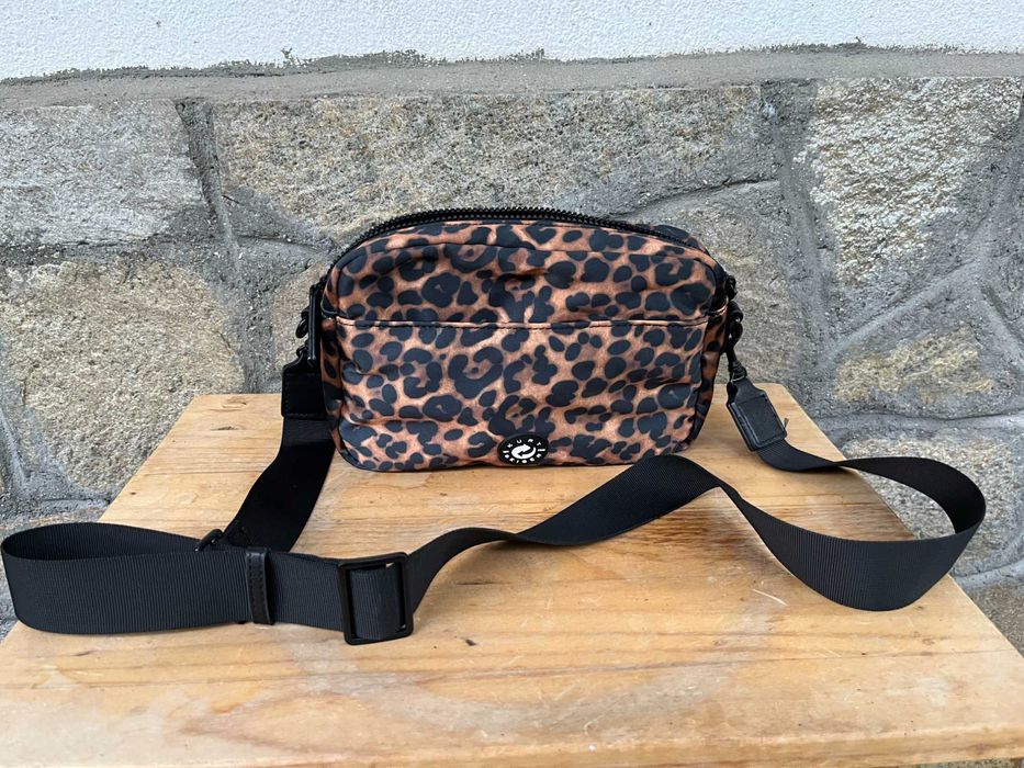 Чантичка Kurt Geiger