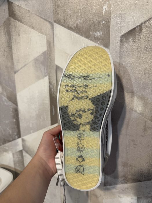 Дутые кроссовки Vans