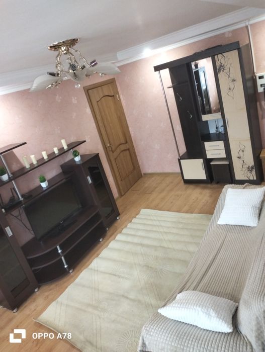 Сдам квартиру по суточно в центре