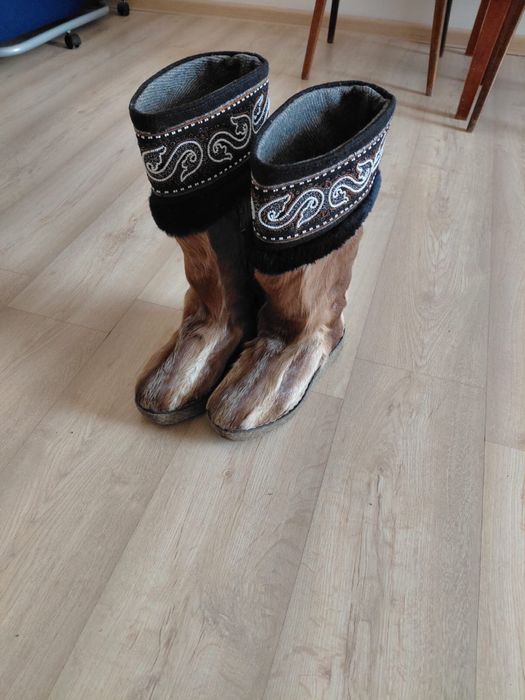 Продам Якутские унты