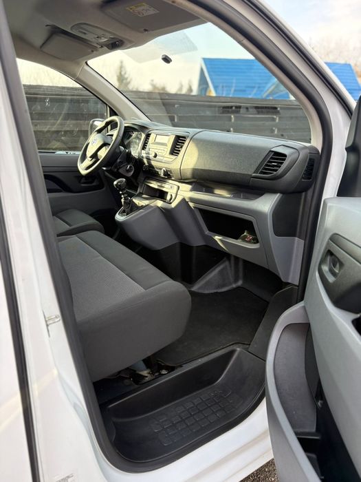 Toyota Proace usor avariat