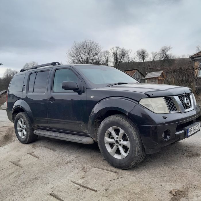 Nissan pathfinder r51