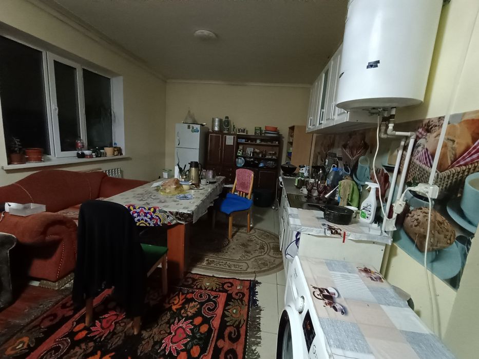 Продам 2 дома на одной территории