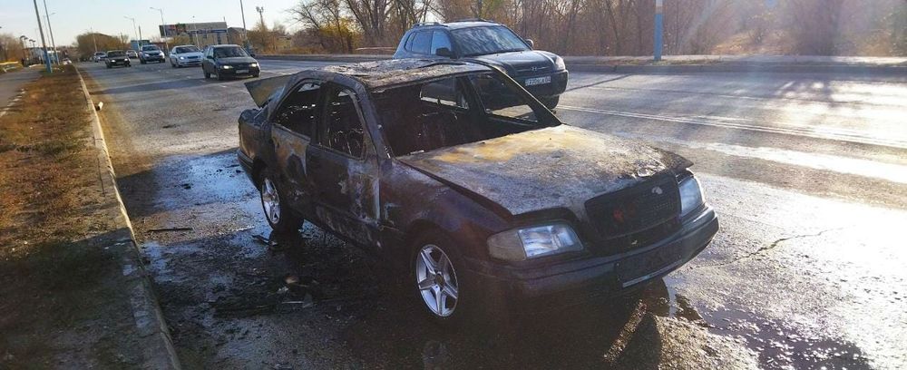 Продам Мерседес w202 под проект