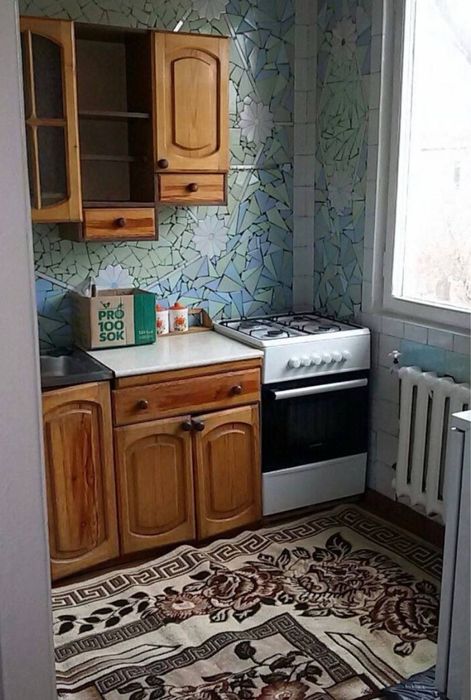 Чиланзар 3кв Хамза Метро 2 комн срочно продам