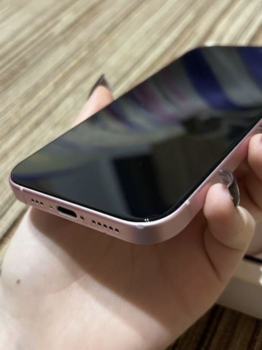 продам Iphone 15