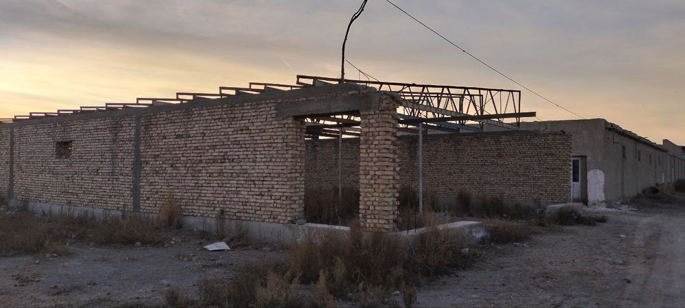 Қурилиши тугалланмаган ишлаб чиқариш учун бино