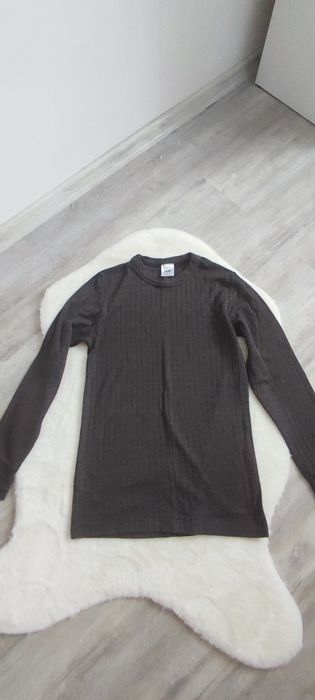 Блузки и жилетки в различни цветове