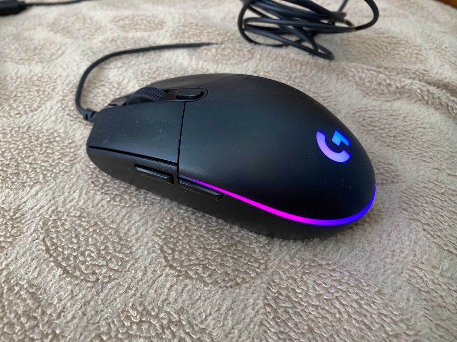 Геймърска мишка Logitech G203