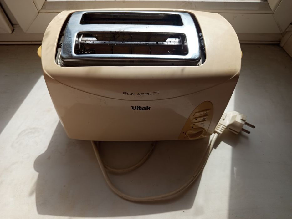 Тостер Vitek новый удобный