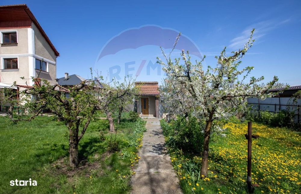 Vilă cu 4 camere de vânzare Săucești