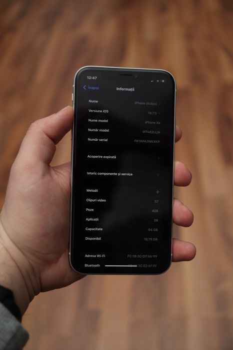iPhone XR (64GB)