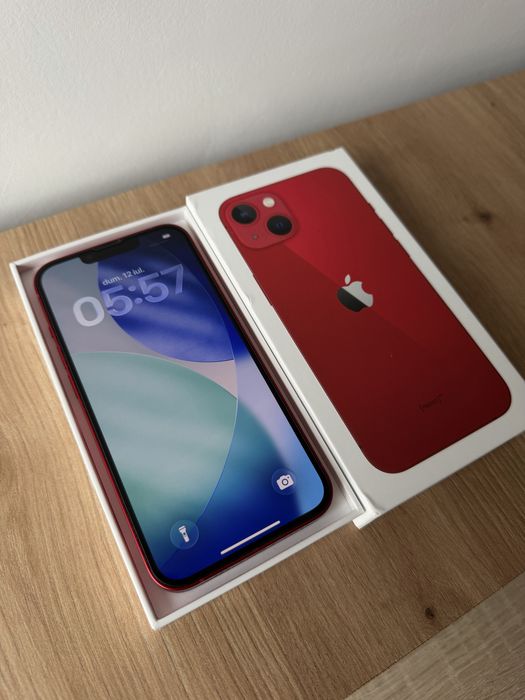 iPhone 13 - 256 GB - Red (Rosu) - 78% - Cadou folii, 7 huse
