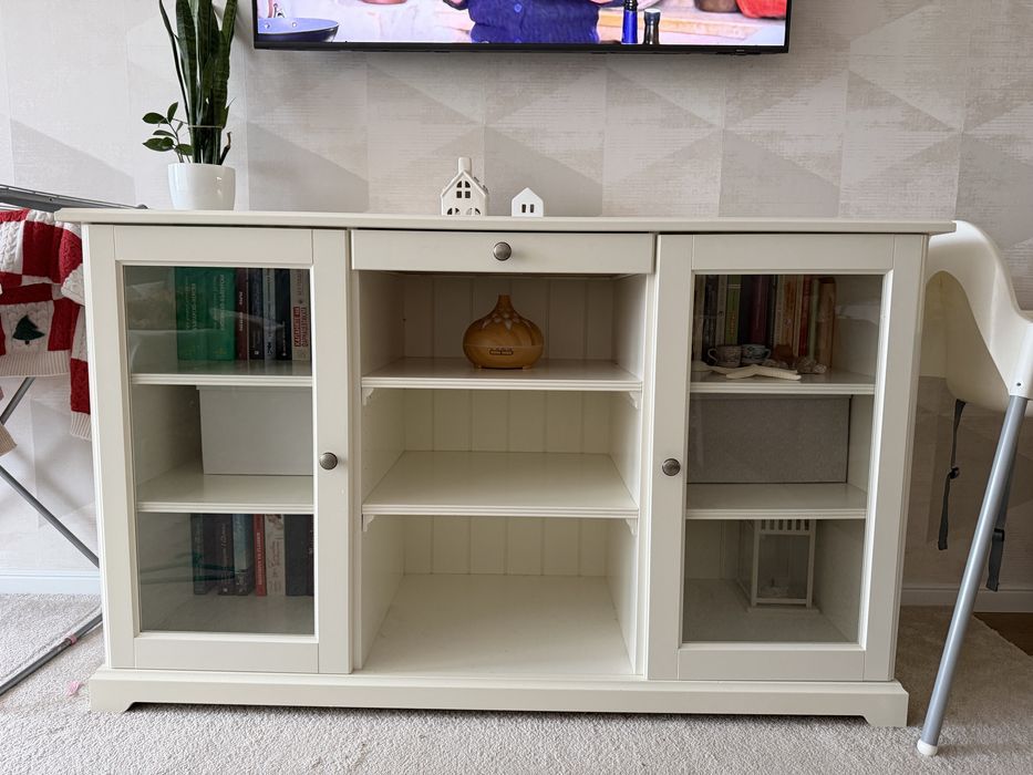 Масивен Бюфет IKEA