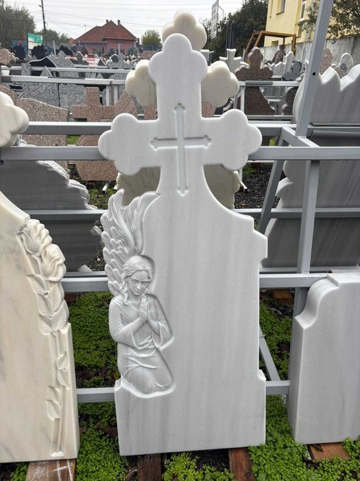 15% reducere la monumente funerare marmura si granit