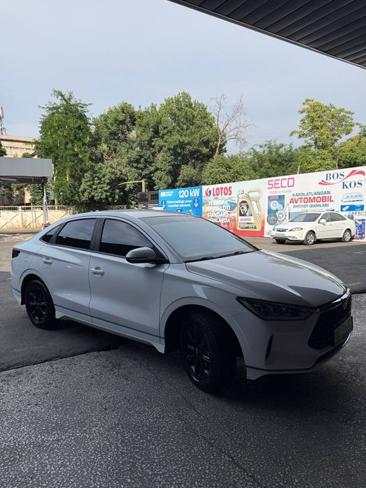 byd e3 sotiladi 2020 56 ming probeg