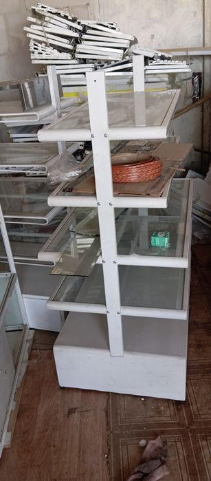 Стеллажи полки витерина продам