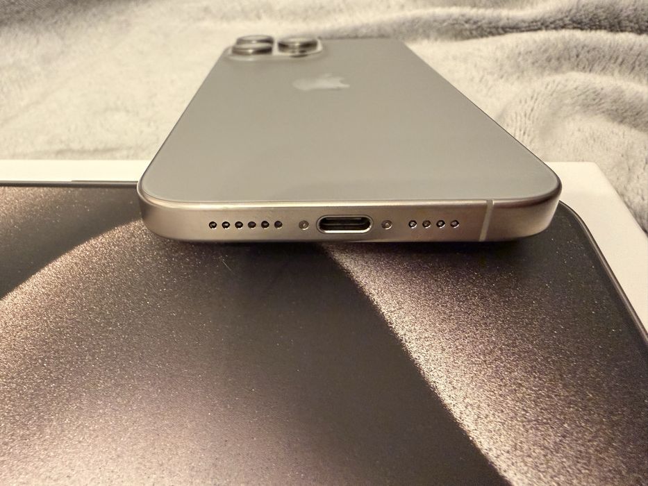 Iphone 15 pro max 256 GB