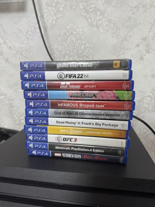 Продам Playstation4 PRO!