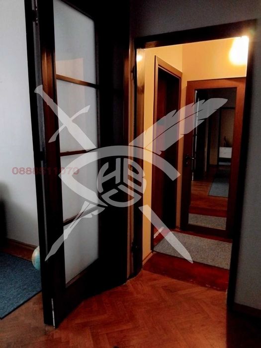 Продава се Четиристаен апартамент в София, Център - 140 кв.м за 4000 €/кв.м - Снимка #5