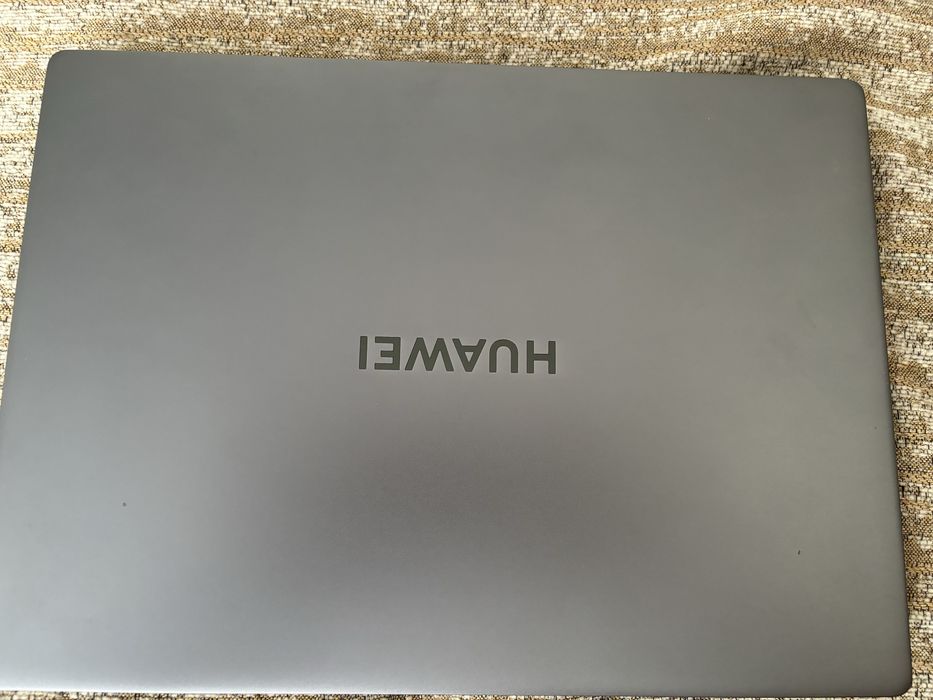 Huawei matebook d14