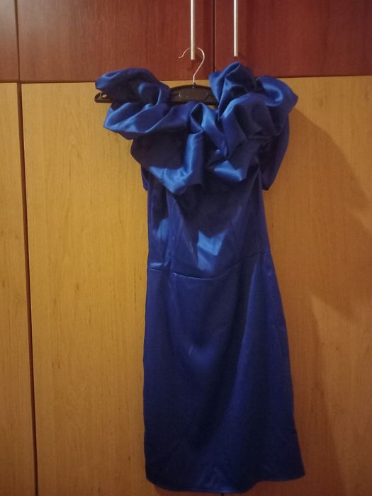 Rochie elegantă albastră