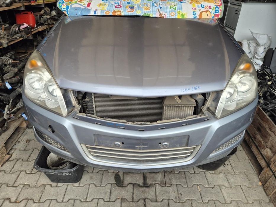 Bot complet Opel Astra H  Capota aripi bara faruri  întăritură etc