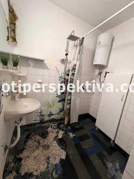 Продава се Тристаен апартамент в Пловдив, Христо Смирненски - 84 кв.м за 1822 €/кв.м - Снимка #10
