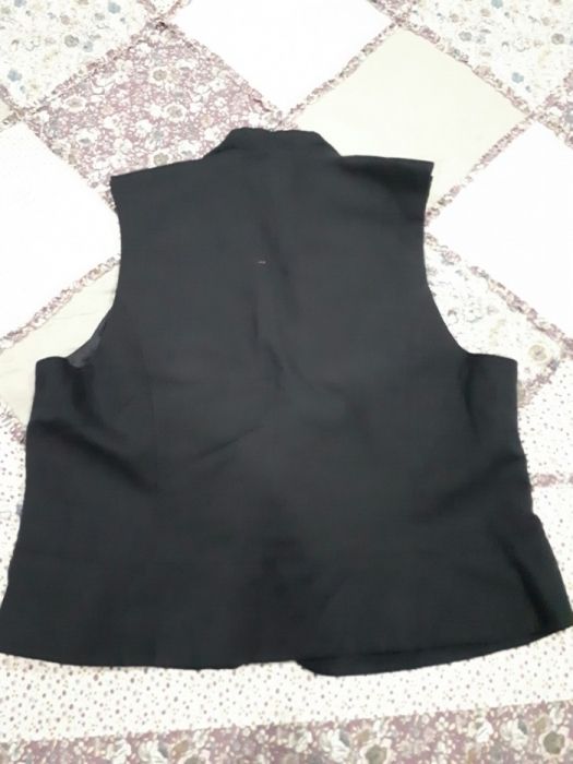 Женская желетка хорошего качества